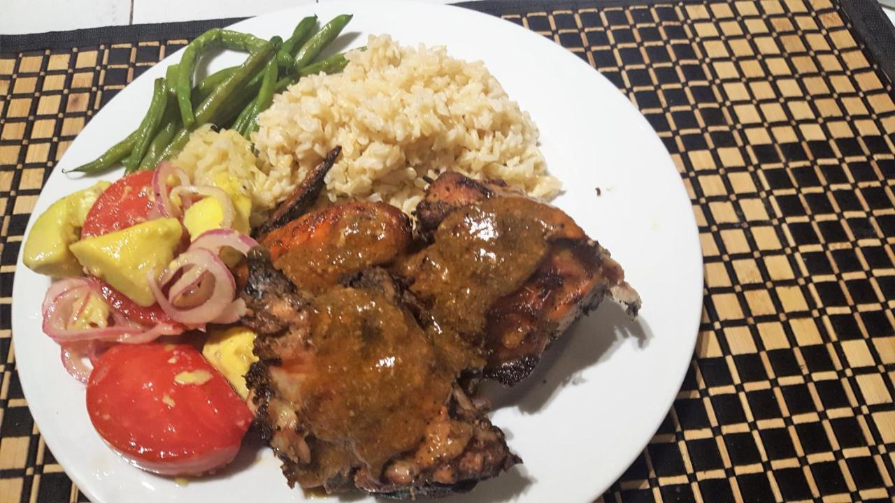 Llantrissant Beachcliff Villa Negril Dış mekan fotoğraf